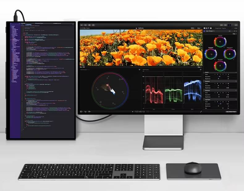 SemoVue™ - 18.5 inch Portable Gaming Monitor